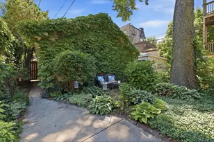 1429 W Huron St, Chicago, IL 60642 - Photo 25