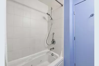 1429 W Huron Street, Chicago, IL 60642 - Photo 15