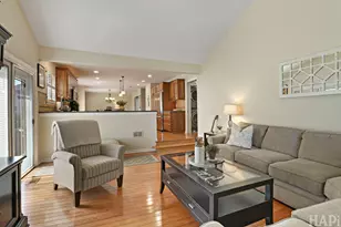 1090 Winding Glen Ct, Carol Stream, IL 60188 - Photo 13