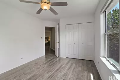 1090 Winding Glen Court, Carol Stream, IL 60188 - Photo 21