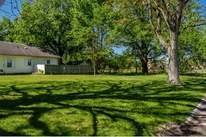 801 18th Street, Rockford, IL 61104 - Photo 3