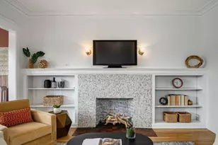 1310 W Montrose Ave, Chicago, IL 60613 - Photo 3