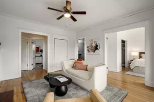1310 W Montrose Ave, Chicago, IL 60613 - Photo 7