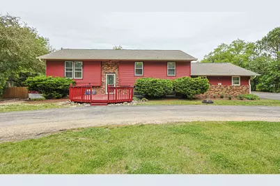 9012 Swanson Road, Lake in the Hills, IL 60156 - Photo 3