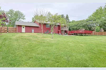 9012 Swanson Road, Lake in the Hills, IL 60156 - Photo 17