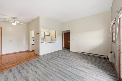 330 Leah Lane #3B, Woodstock, IL 60098 - Photo 5