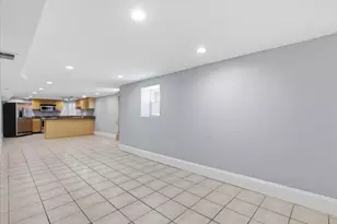 2117 N Humboldt Blvd, Chicago, IL 60647 - Photo 5