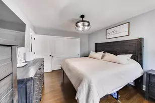 9448 N Oak Ave, Des Plaines, IL 60016 - Photo 19