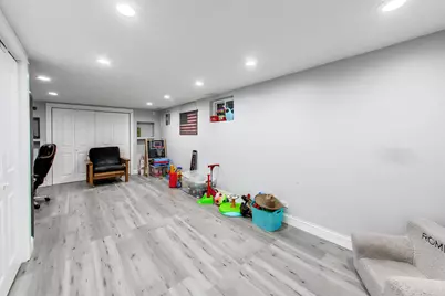 9448 N Oak Avenue, Des Plaines, IL 60016 - Photo 31