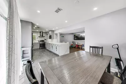 9448 N Oak Avenue, Des Plaines, IL 60016 - Photo 15