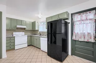 229 S Milton Ave, Glen Ellyn, IL 60137 - Photo 7