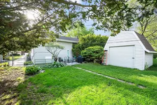 229 S Milton Ave, Glen Ellyn, IL 60137 - Photo 19