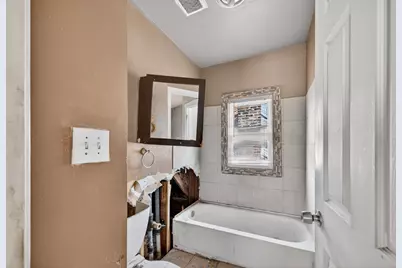 6603 S Oakley Avenue, Chicago, IL 60636 - Photo 9