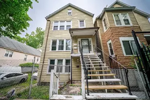 8942 S Baltimore Ave, Chicago, IL 60617 - Photo 1