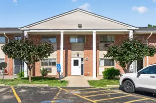706 Marilyn Ave, Glendale Heights, IL 60139 - Photo 1
