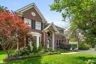 2471 Warwick Ct, Aurora, IL 60503 - Photo 3