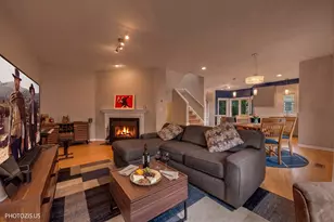 3320 N Racine Ave, Chicago, IL 60657 - Photo 17