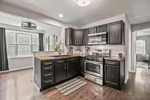 36889 N Oakwood Dr, Lake Villa, IL 60046 - Photo 5
