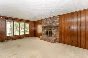 740 Hickory Dr, Geneseo, IL 61254 - Photo 9