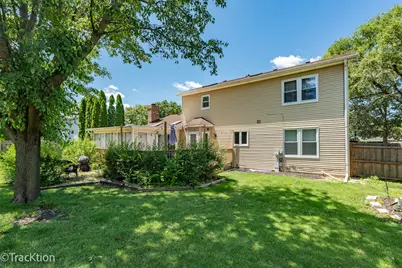 360 Lakeview Drive, Aurora, IL 60506 - Photo 23