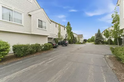 576 S Rosehall Lane, Round Lake, IL 60073 - Photo 35