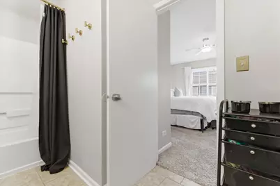 576 S Rosehall Lane, Round Lake, IL 60073 - Photo 19