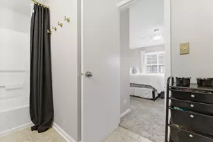 576 S Rosehall Ln, Round Lake, IL 60073 - Photo 19