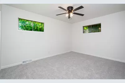 28671 N Harrison Avenue, Wauconda, IL 60084 - Photo 13