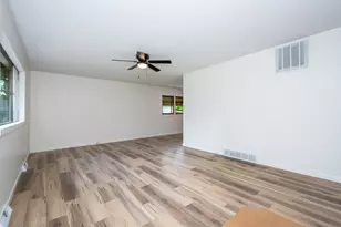 28671 N Harrison Ave, Wauconda, IL 60084 - Photo 5
