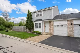 702 Windsor Ln, Romeoville, IL 60446 - Photo 3