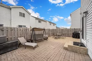 702 Windsor Ln, Romeoville, IL 60446 - Photo 7