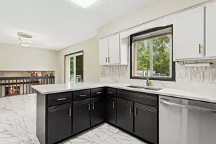 2837 E 223rd St, Sauk Village, IL 60411 - Photo 9