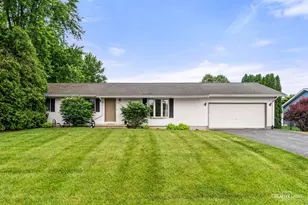 285 E Legner St, Leland, IL 60531 - Photo 1
