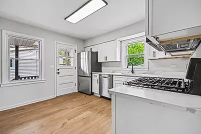 835 S Addison Avenue, Villa Park, IL 60181 - Photo 5