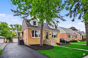 835 S Addison Ave, Villa Park, IL 60181 - Photo 1