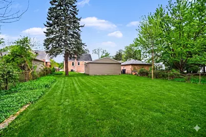 835 S Addison Avenue, Villa Park, IL 60181 - Photo 15