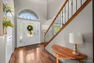 5418 Crossview Ln, Lake in the Hills, IL 60156 - Photo 7