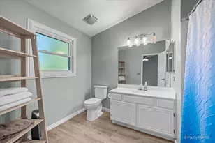 5418 Crossview Ln, Lake in the Hills, IL 60156 - Photo 25