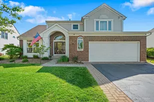 5418 Crossview Ln, Lake in the Hills, IL 60156 - Photo 3