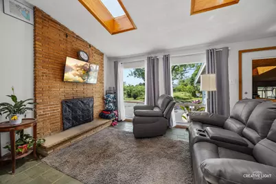 8048 Highland Avenue, Downers Grove, IL 60516 - Photo 5