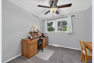 517 W North Street, Itasca, IL 60143 - Photo 3