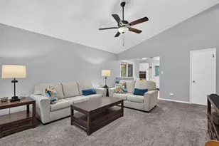 517 W North St, Itasca, IL 60143 - Photo 13
