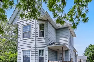 561 W Grant St, Saint Anne, IL 60964 - Photo 1
