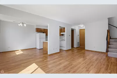 187 Uteg Street #206B, Crystal Lake, IL 60014 - Photo 5