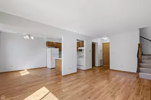 187 Uteg St, Crystal Lake, IL 60014 - Photo 5