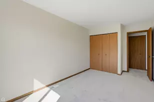 187 Uteg St, Crystal Lake, IL 60014 - Photo 13