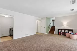 3343 W Ivywood Ct, Decatur, IL 62522 - Photo 9