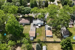 631 Pierce Ct, Grayslake, IL 60030 - Photo 11