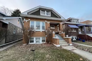 2636 S Wesley Ave, Berwyn, IL 60402 - Photo 1
