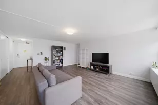 2626 N Lakeview Ave, Chicago, IL 60614 - Photo 3